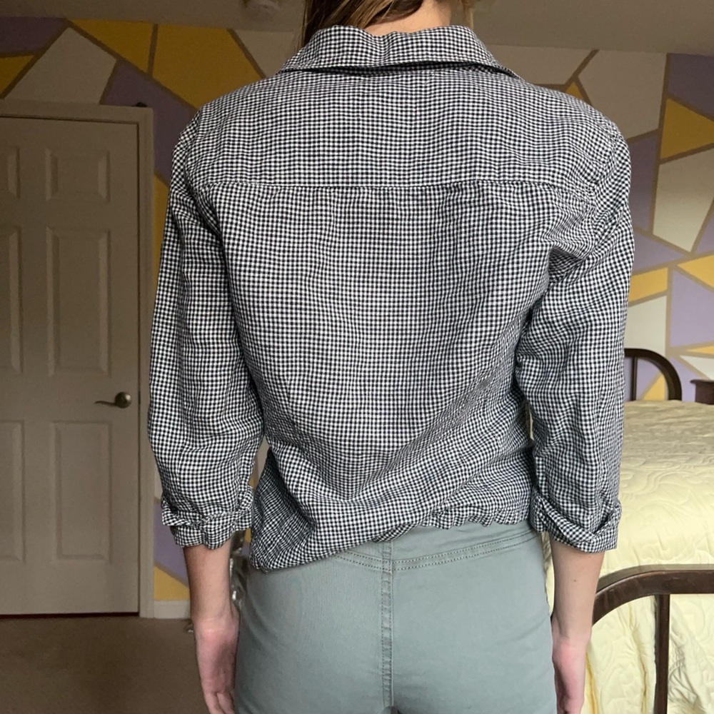 Button down top - Picture 2 of 3